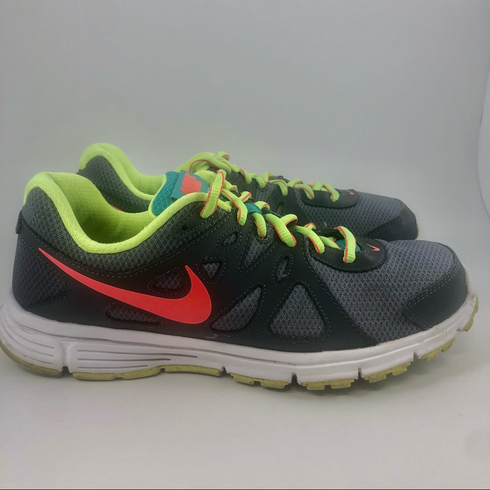 Nike Revolution 2 Gray Green Shoes Sneakers Size 9